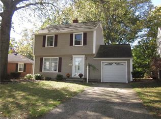 2410 18th St, Cuyahoga Falls, OH 44223