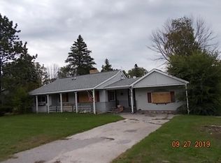 1022 N Huron Rd, Linwood, MI 48634