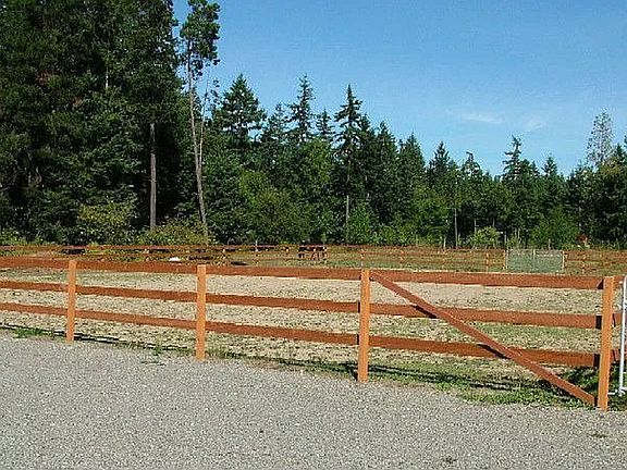 3rd image of 16710 154th Ln SE
