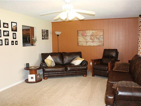 3rd image of 1185 Berna Ln