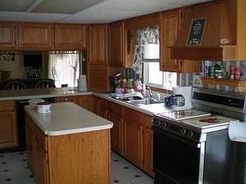 4th image of 353 N Miley Dr