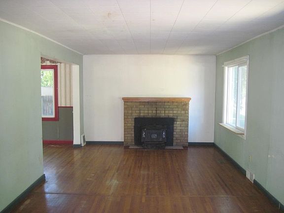 3rd image of 8010 E Grace Ave