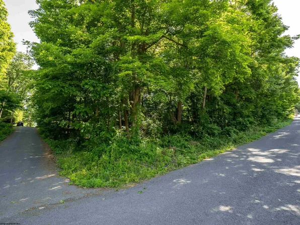 6 & 8 Champagne Dr, Morgantown, WV 26508