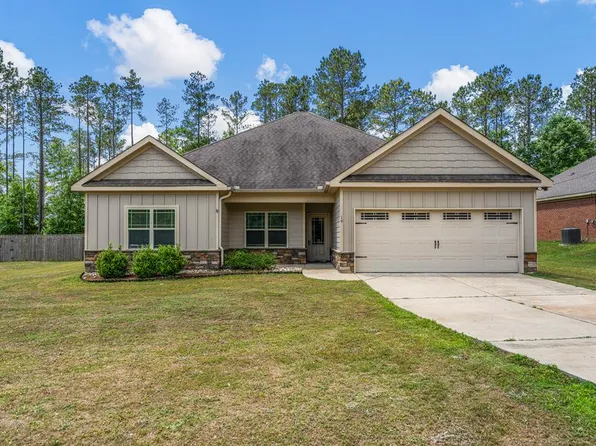 19 Fast Ln, Seale, AL 36875