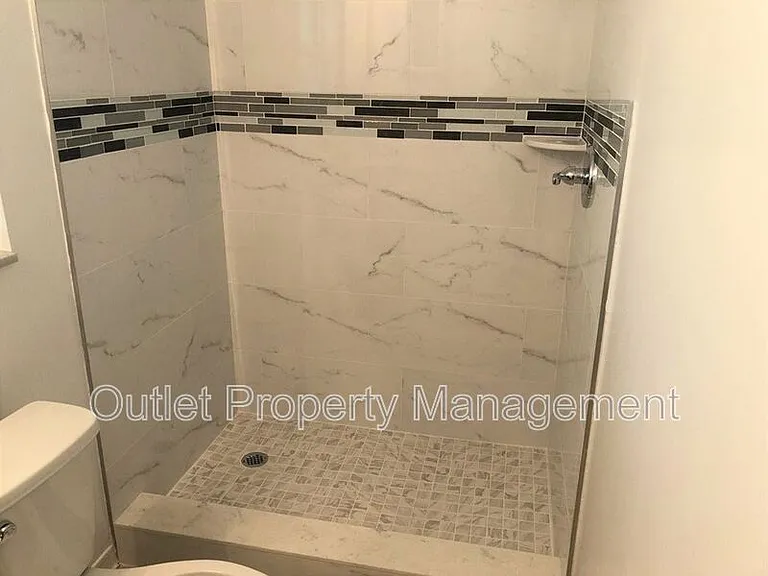 700 Trailwood Dr — Photo 7