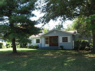 2227 Bradley St, Greensboro, NC 27406