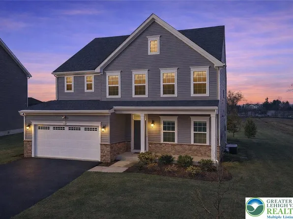 6405 Robin Rd, Macungie, PA 18062