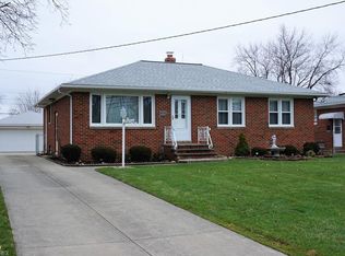 3400 Dentzler Rd, Parma, OH 44134