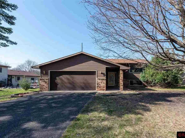 1540 Peggy Ln, North Mankato, MN 56003