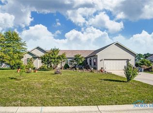210 Merrimont Dr, Mc Comb, OH 45858