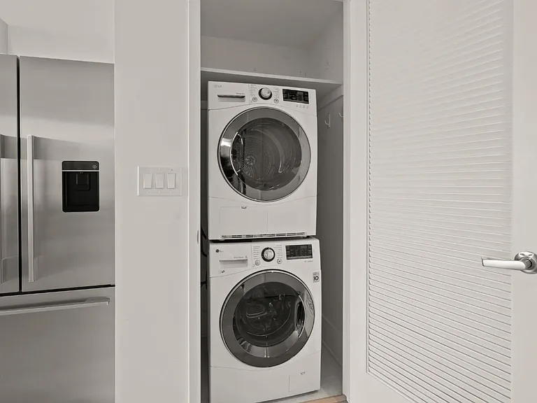 1075 Market St — Photo 10