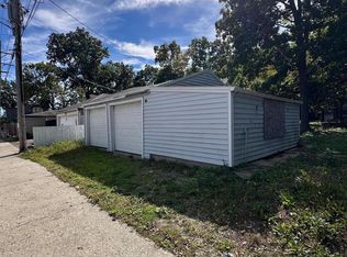 6962 W Medford AVENUE, Milwaukee, WI 53218