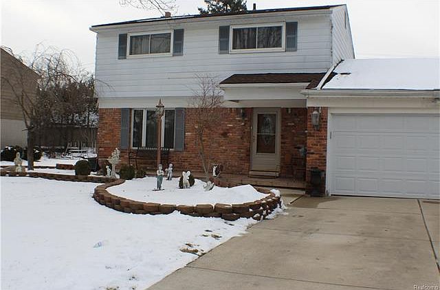 1st image of 25739 Lynford St