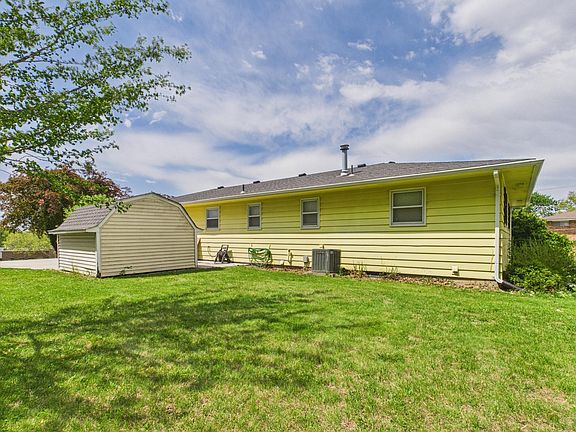 2nd image of 1307 Longman Dr