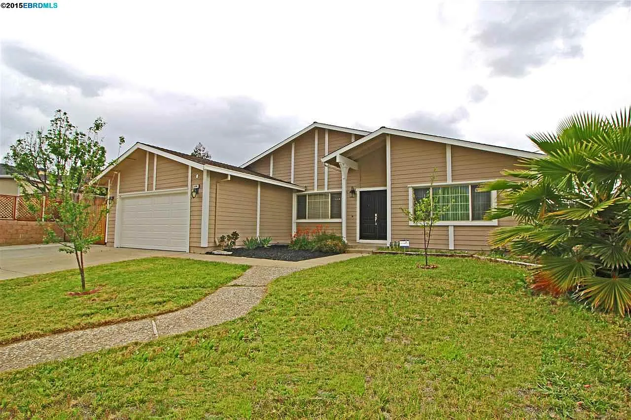 2304 Hilliard Cir photo 1