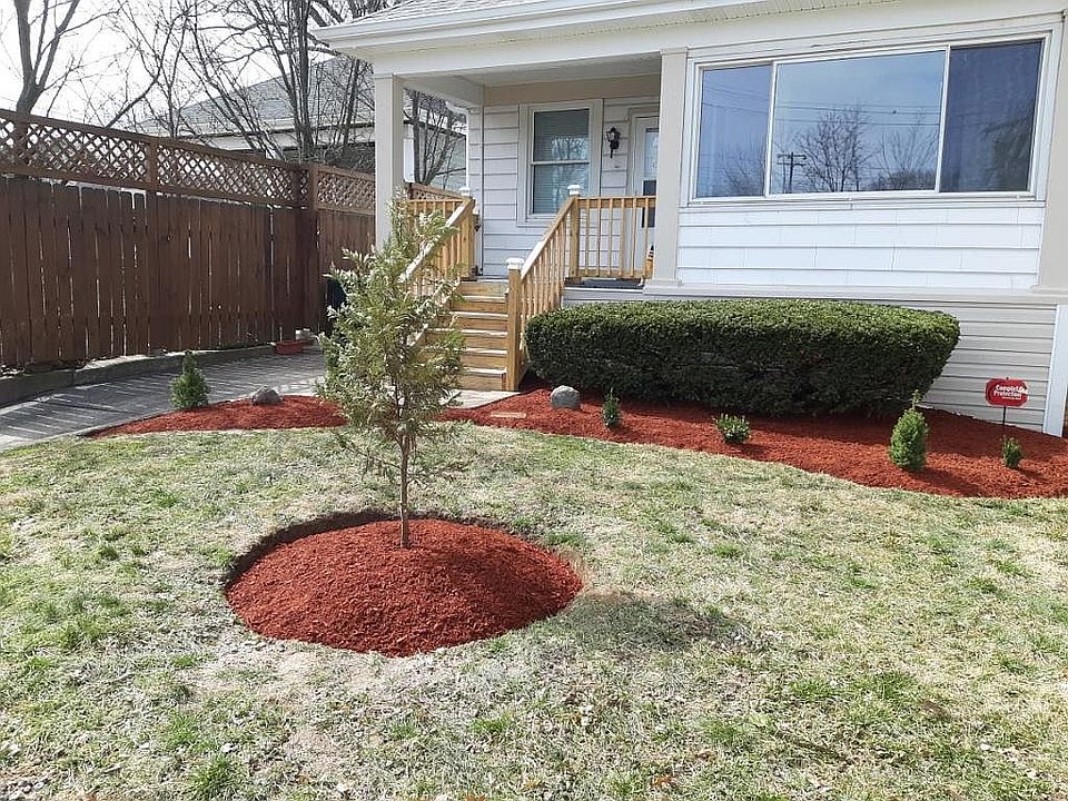 1st image of 3907 Paxton Ave