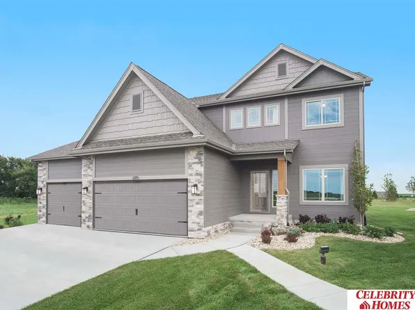 16907 Vernon Ave, Omaha, NE 68116