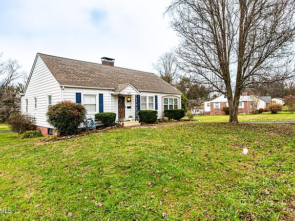 2nd image of 217 Doughty Dr