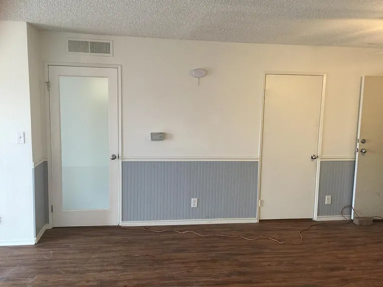 5320 Whitsett Ave #10 — Photo 29