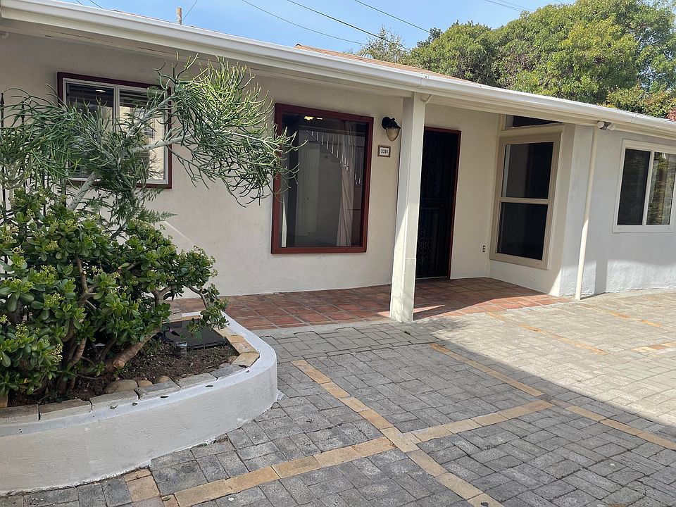 1st image of 3334 Boundary St