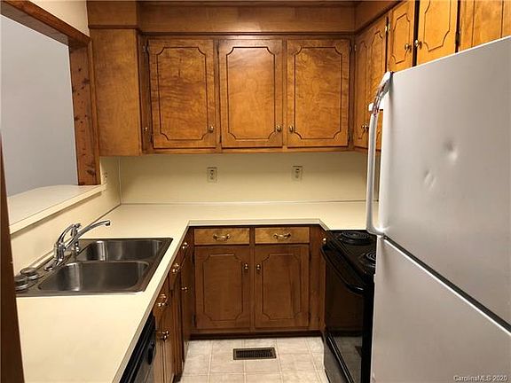 5th image of 149 Hillcrest Dr #149