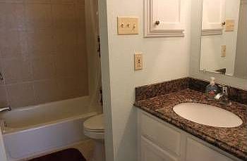 3rd image of 1904 Dartmouth St APT B1