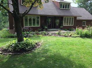 8 Farview Rd, Brookfield, CT 06804