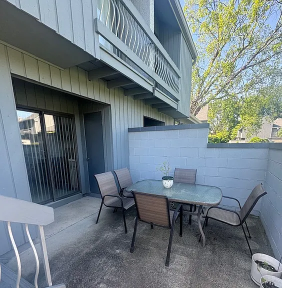 144 Linda Ln — Photo 4