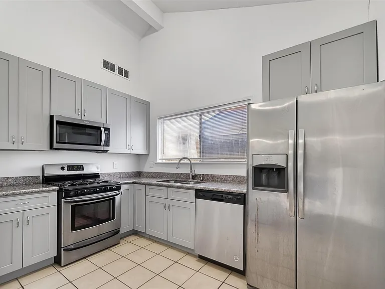 1122 Woodbridge Ave — Photo 16