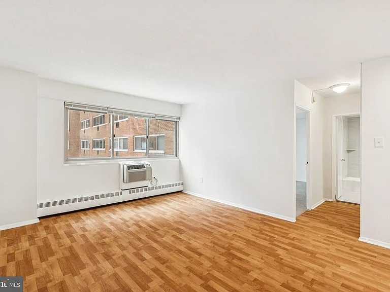 2101 Chestnut St #721-R — Photo 2