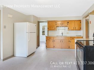 15 Myrtle Ave FLOOR 2, Westfield, MA 01085