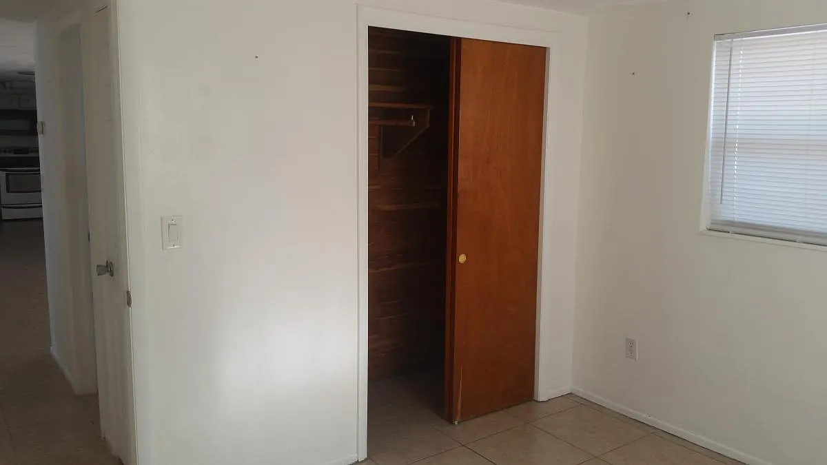 2 bed, 1.5 bath, 1240 sqft, $1,650 — Photo 4
