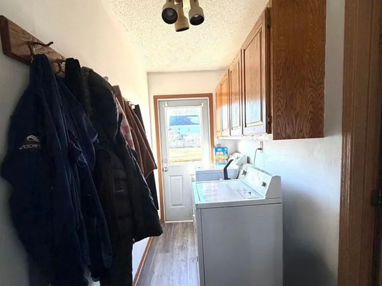 503 E Oliver St — Photo 7
