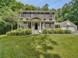 23 Wicks Manor Dr, Danbury, CT 06810