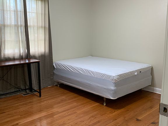 3rd image of 74 Curd Ave