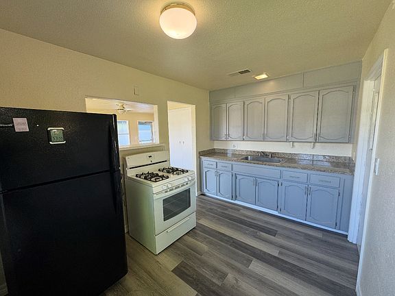 5th image of 110 W Essex St