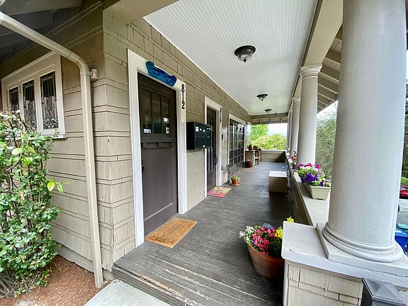 2nd image of 812 & 812C E Gwinn Pl #814