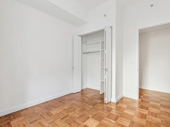 20 Exchange Place image 6 of 25