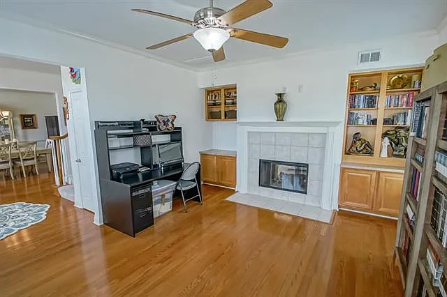 421 Creekside Ct — Photo 12