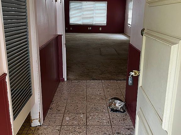 2nd image of 2112 55th St