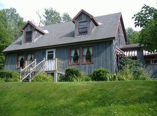 923 Old County Rd N, Waterford, VT 05819