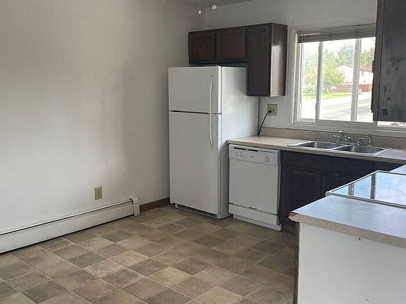 4th image of 395 Anvil Dr #395