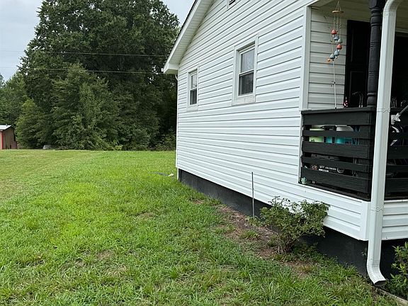 2nd image of 1197 Straightstone Rd