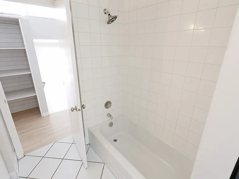 643 W Lakeshore Dr — Photo 21