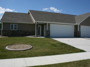 1309 5th St NW, Dodge Center, MN 55927