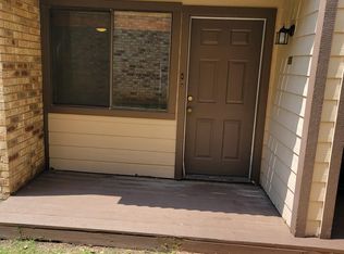 2521 Crosstimbers St APT D1, Huntsville, TX 77320