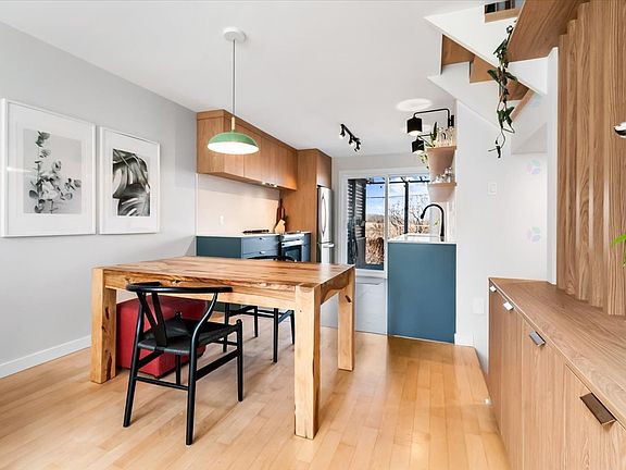 5th image of 566 Rue Bourguignon