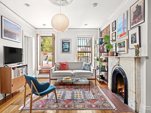 117 Park Pl #3, Brooklyn, NY 11217