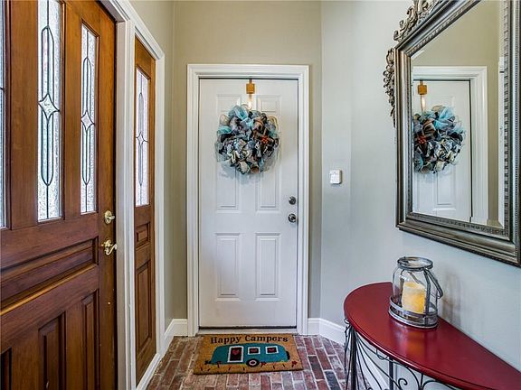 4th image of 5405 Collinwood Ave