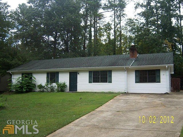 2nd image of 813 Raintree Way SE